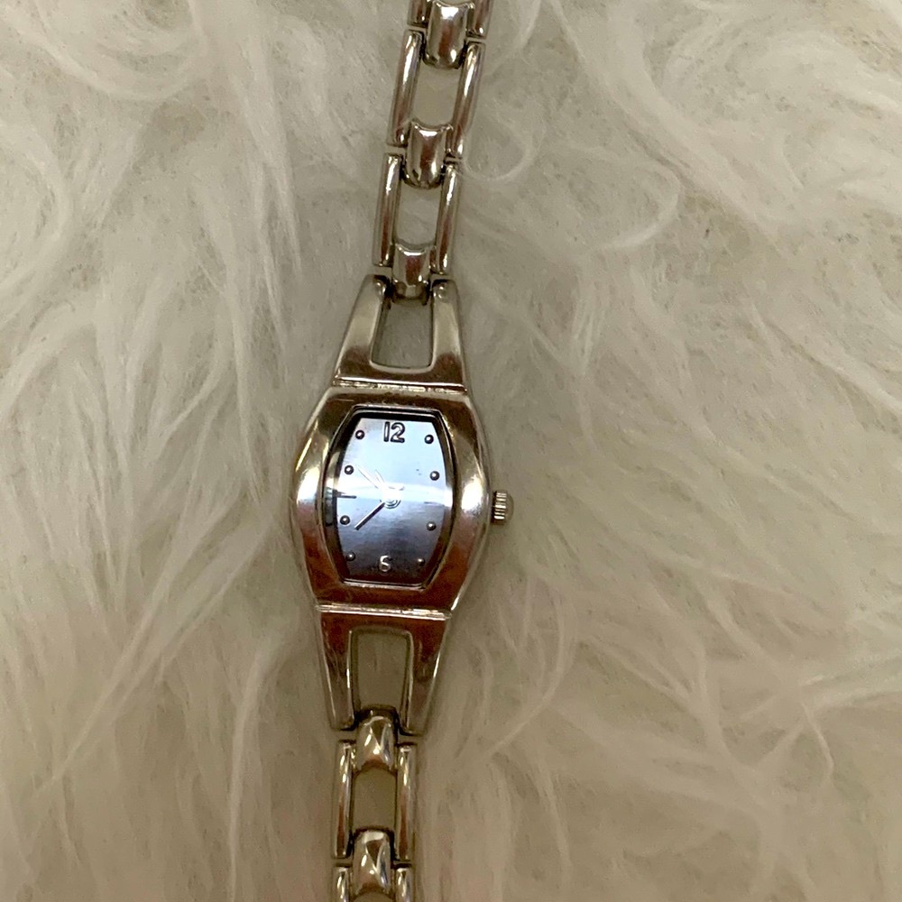 NEW - Watch
